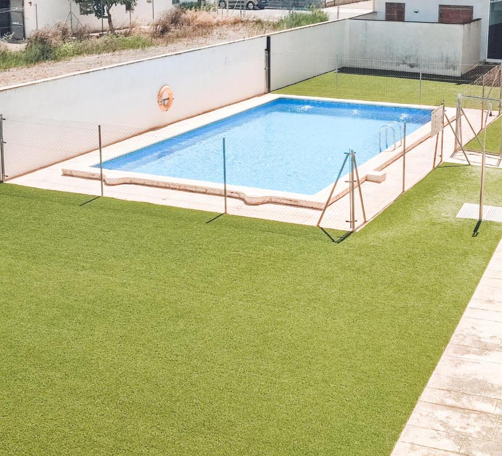 Nina'S Blue Pool & Beach Deltebre Εξωτερικό φωτογραφία