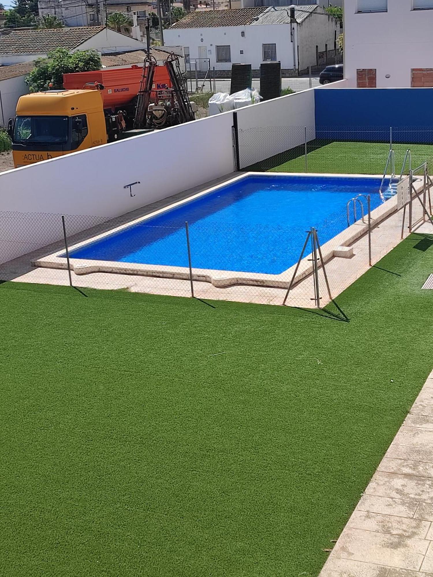 Nina'S Blue Pool & Beach Deltebre Εξωτερικό φωτογραφία